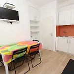 Paris Апартаменты *